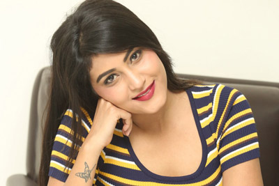divya-rao-stills-at-an-interview-about-degree-college-movie