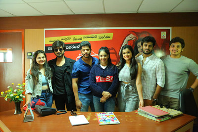 Husharu Movie Team At Red FM Studio