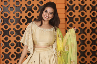 manjusha-at-mega-star-chiranjeevi-birthday-celebrations