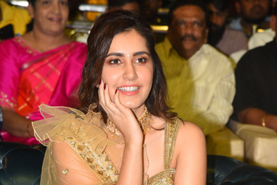 Raashi Khanna at Venky Mama Movie Pre Release Event