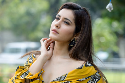 Raashi Khanna Latest Photo Shoot Stills in Yellow Dress