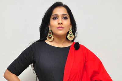 Rashmi Gautham Stills at Anthaku Minchi Trailer Launch