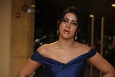 saher-afsha-at-celebrities-at-hair-crush-salon-opening