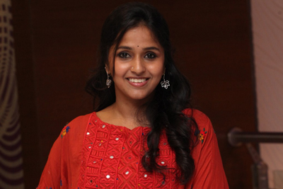 smitha-at-pressmeet-about-her-journey-since-1999-to-2019