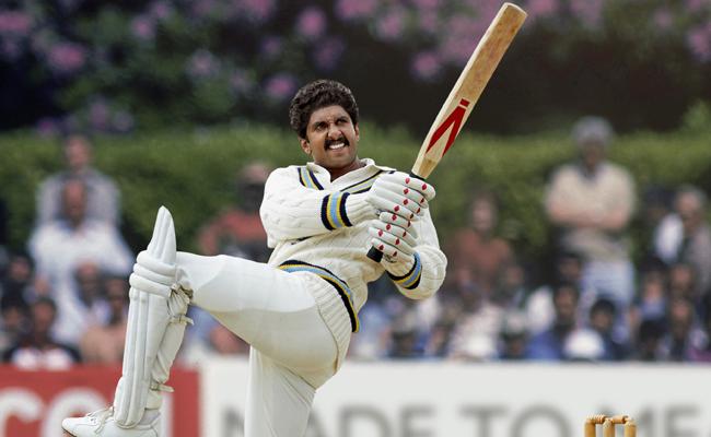 ranveer-singhs-kapil-dev-iconic-natraj-pose